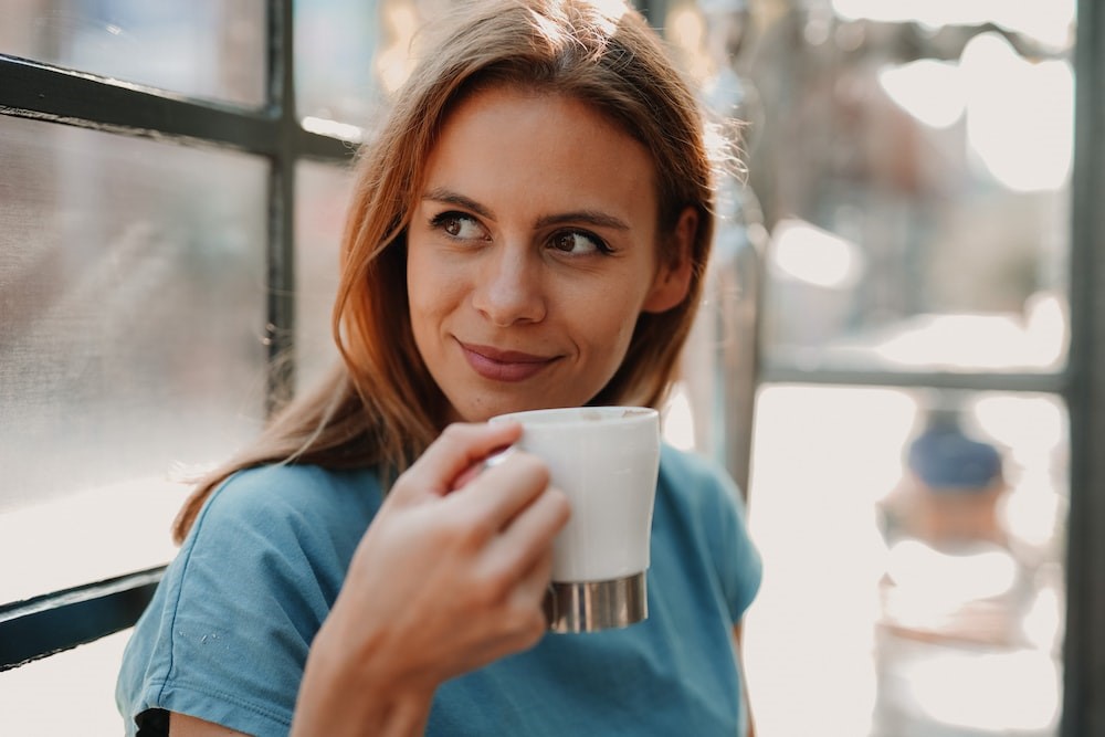 コーヒーと女性